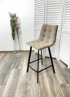 Полубарный стул Chilli-QB Square, латте #25, велюр, черный каркас (H=66cm)
