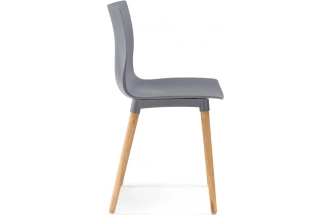 Пластиковый стул Кобе, пластик серый / массив дуба