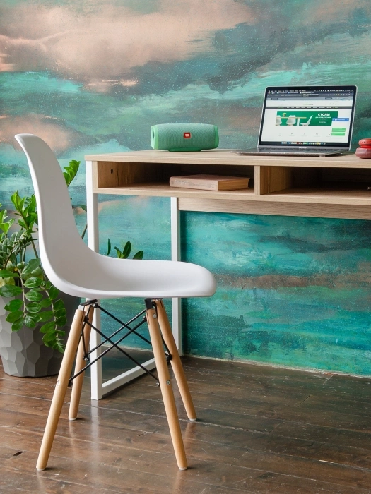 Пластиковый стул Eames PC-015, белый / массив дерева