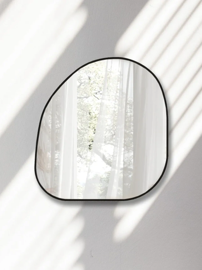 Зеркало навесное Z-14, с черной рамкой