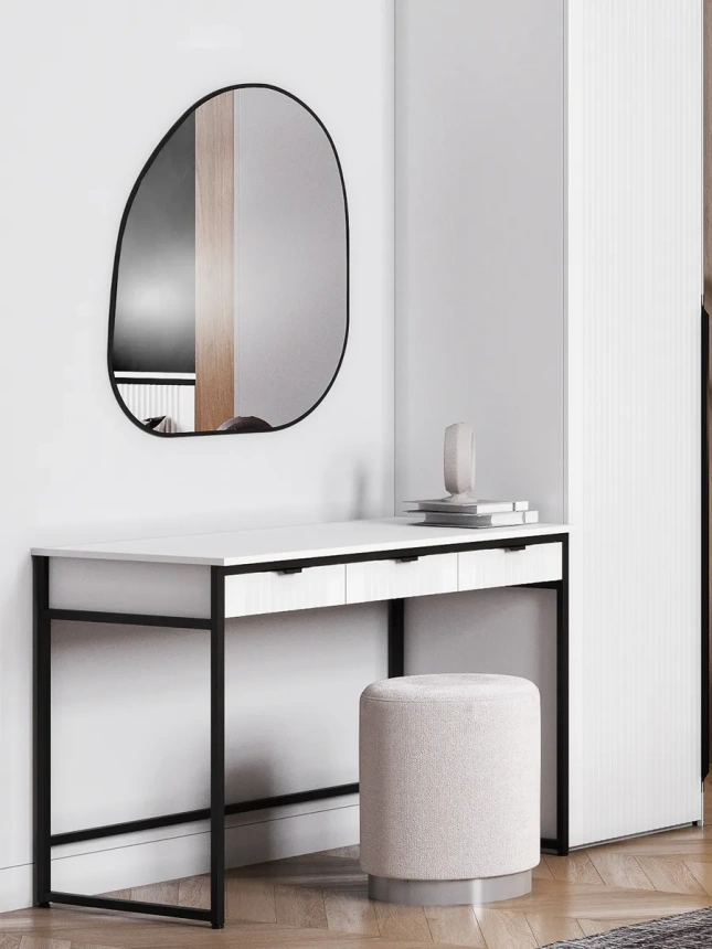 Зеркало навесное Z-14, с черной рамкой