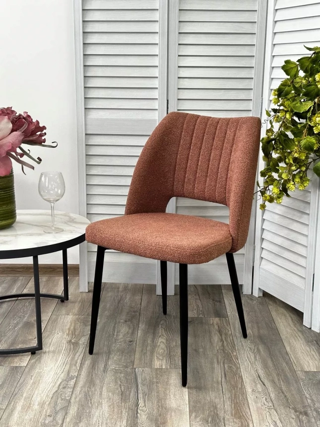 Стул London, мягкий, UF995-05 карамельный, букле, черный каркас 