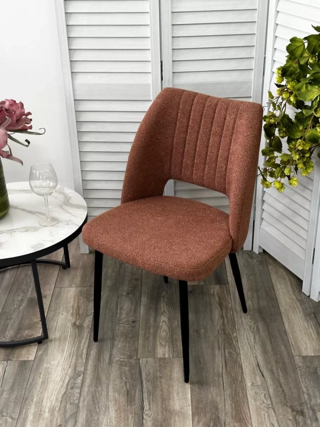 Стул London, мягкий, UF995-05 карамельный, букле, черный каркас 