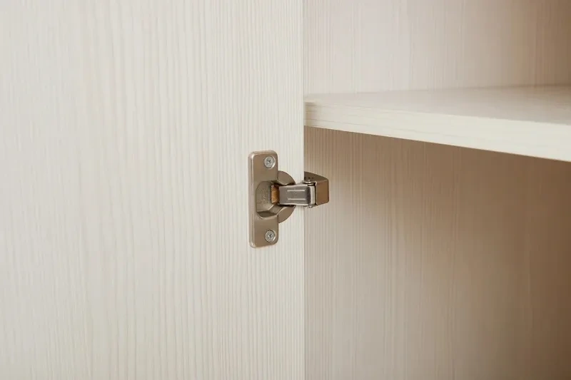 Шкаф трехдверный Элана, 143x64.5x218.5, распашной с зеркалом, бодега белая