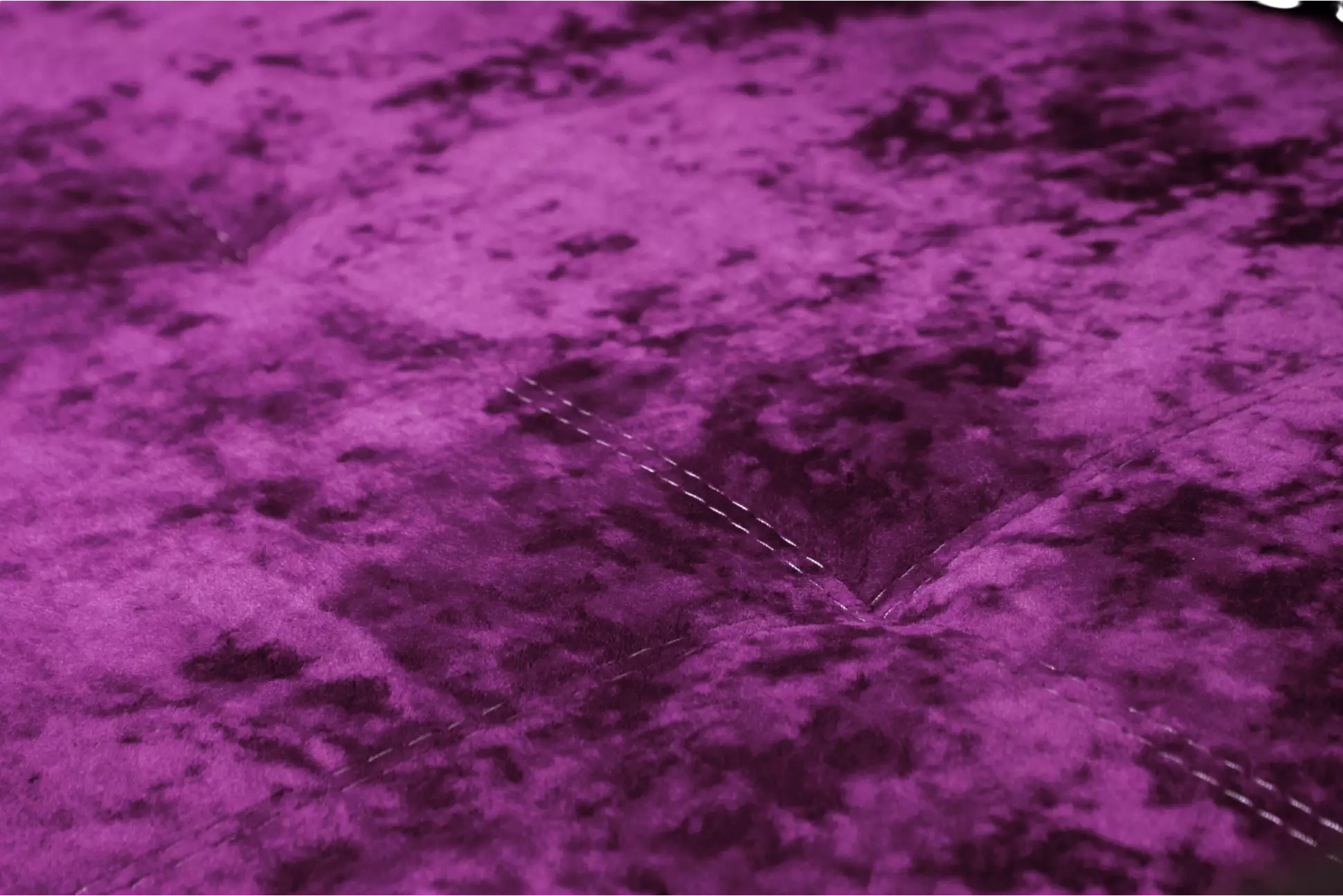 Диван прямой Атлант 2, ткань Plush purple velvet, декор Венге