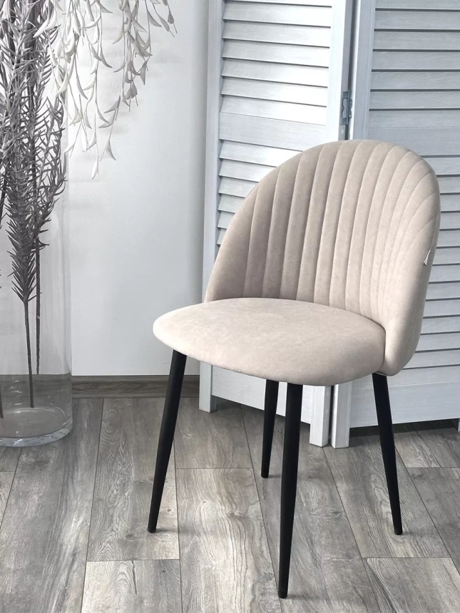 Стул Бари, мягкий, Marseille-13 латте, велюр, черный каркас